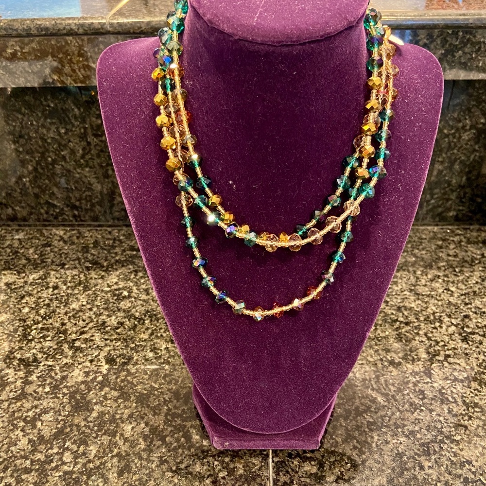 Bead necklace